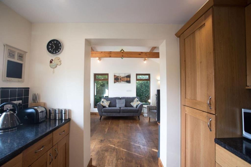Perfect Cottage Retreat Near The Brecon Beacons Llanwrda ภายนอก รูปภาพ