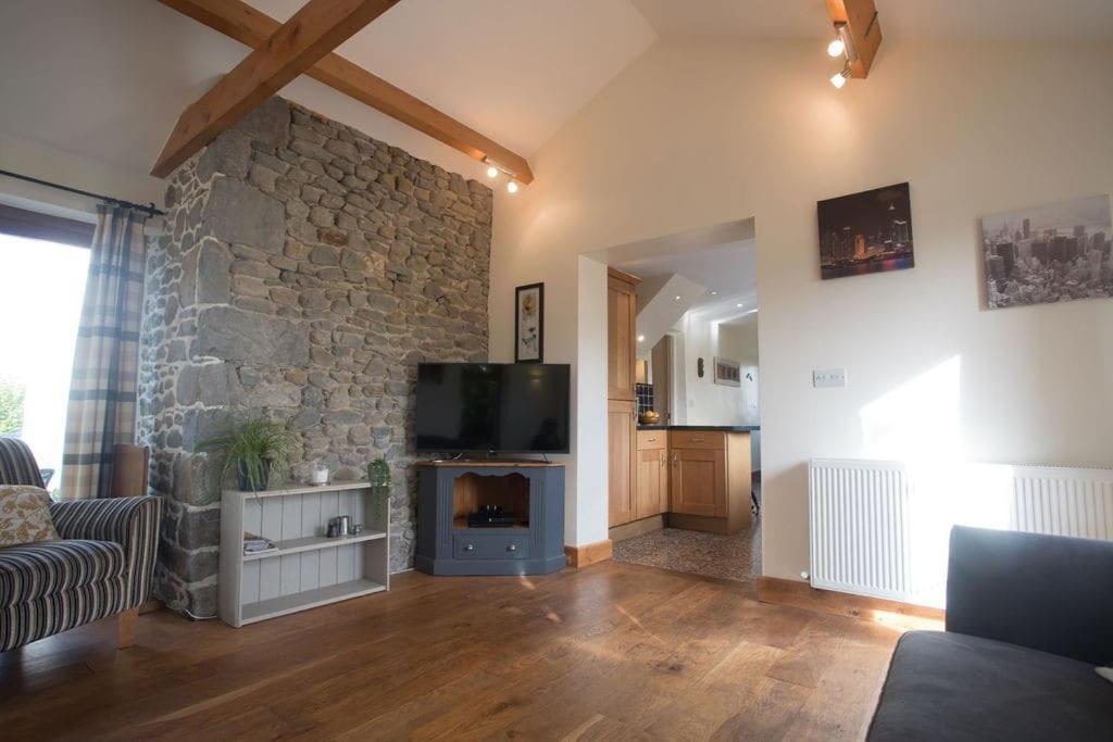 Perfect Cottage Retreat Near The Brecon Beacons Llanwrda ภายนอก รูปภาพ