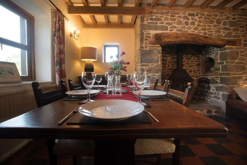 Perfect Cottage Retreat Near The Brecon Beacons Llanwrda ภายนอก รูปภาพ